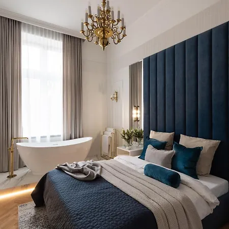 Luxury With Sauna And Bathtub 3 Min Main Square