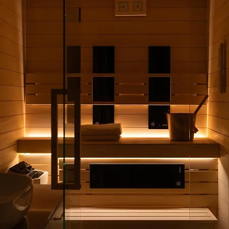 Luxury With Sauna And Bathtub 3 Min Main Square *