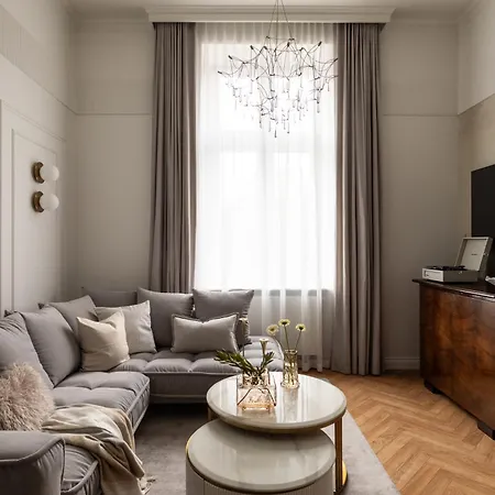 Luxury With Sauna And Bathtub 3 Min Main Square *
