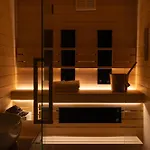 Luxury With Sauna And Bathtub 3 Min Main Square *
